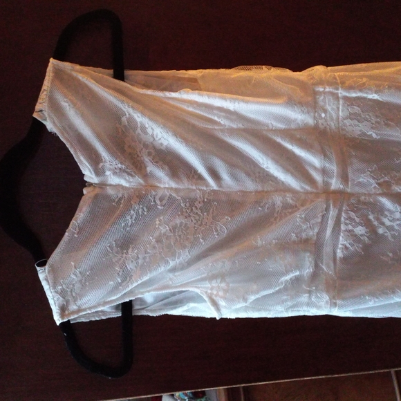 ⚡️3/$25⚡️Shein White Lace Dress - Small NWOT - Picture 3 of 5